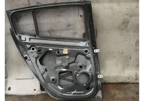 Дверка ліва задня Renault Megane III, хетчбек
